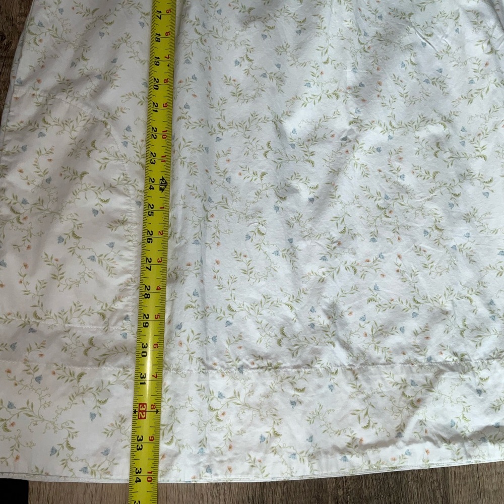 Cream Floral Puff-Sleeve Mini Dress - Picture 5 of 9